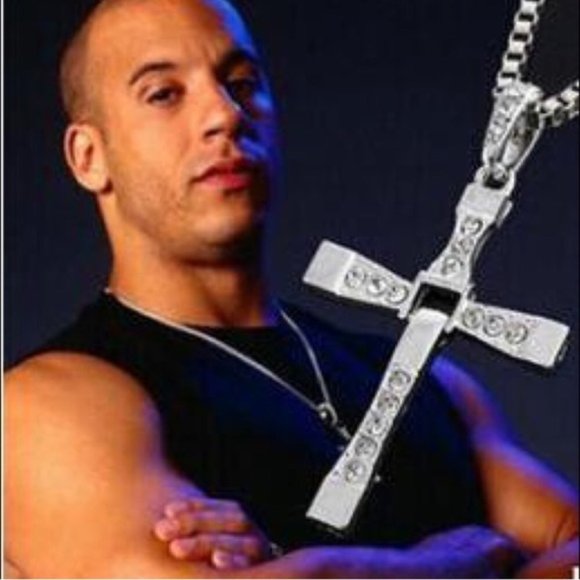 Other - Men's Cross pendant necklace with Swarovski